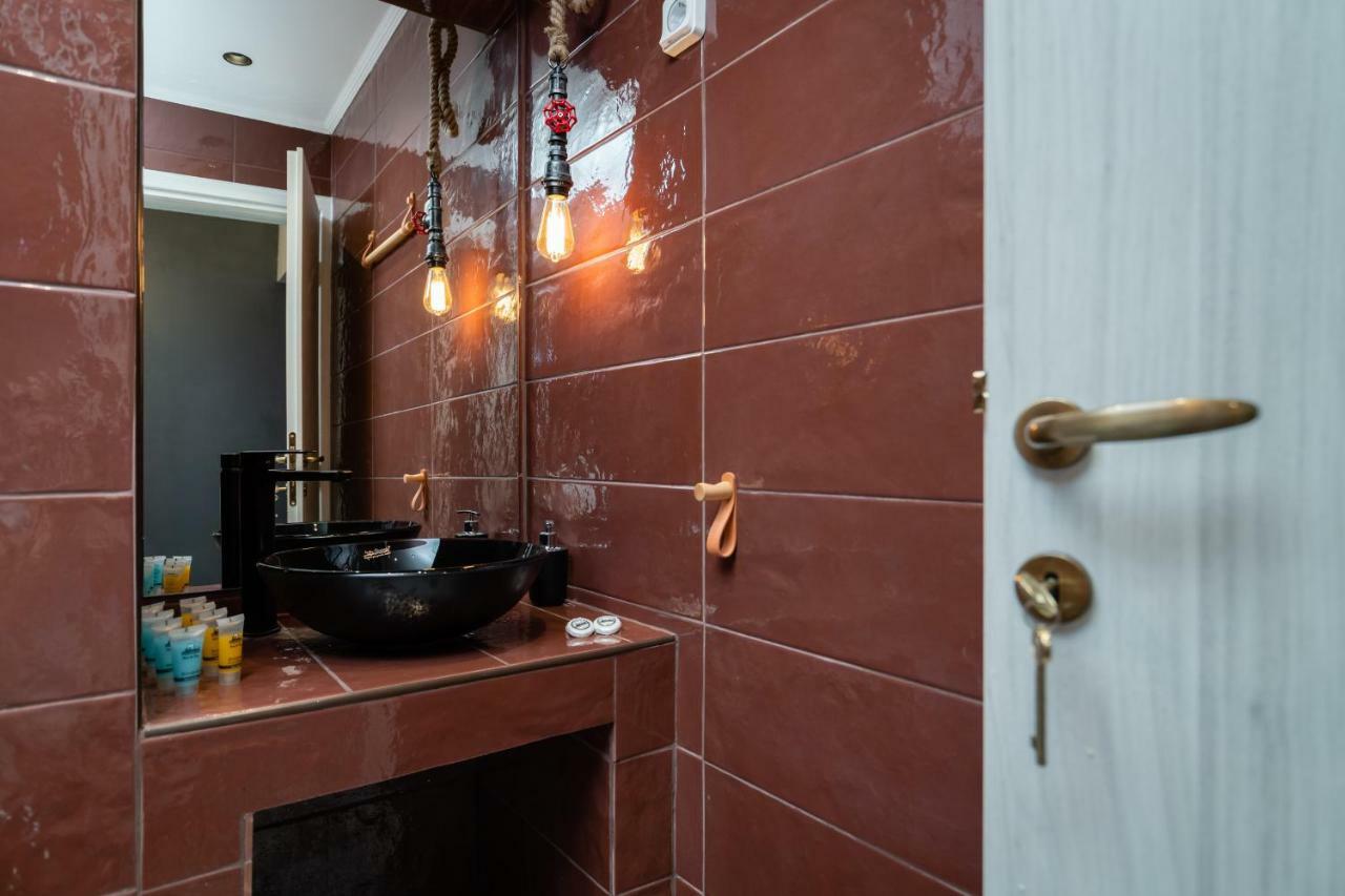 Superb Industrial Style Lodge Heart Of Athen Eksteriør bilde