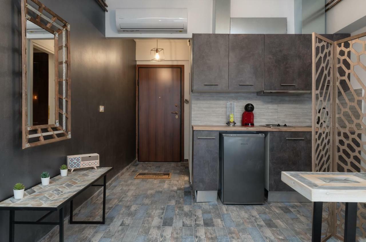 Superb Industrial Style Lodge Heart Of Athen Eksteriør bilde