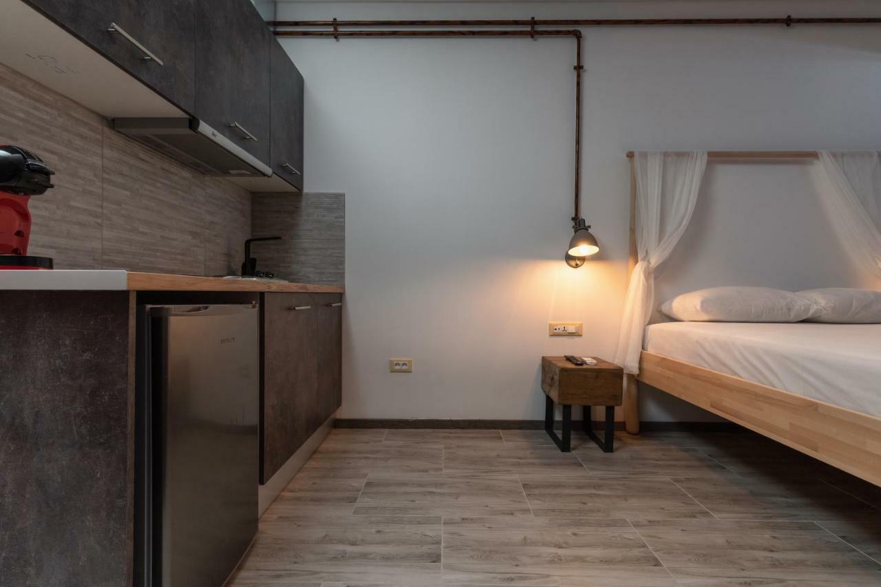 Superb Industrial Style Lodge Heart Of Athen Eksteriør bilde