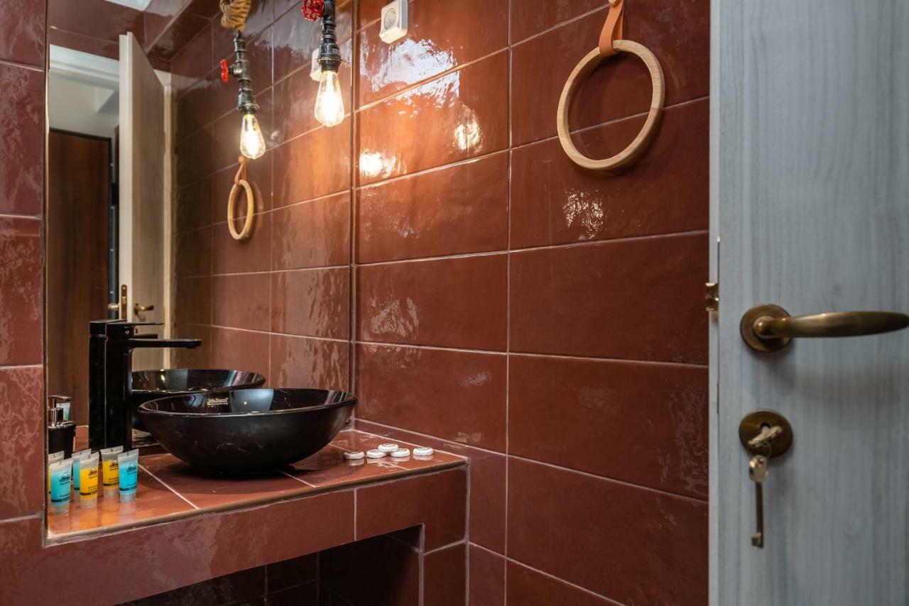 Superb Industrial Style Lodge Heart Of Athen Eksteriør bilde